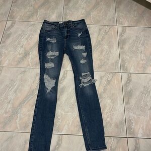 hollister curvy high rise super skinny size 3